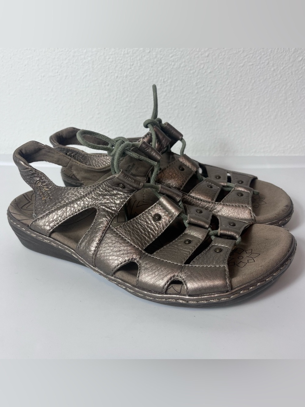 Taos Ghilbert Brown Bronze Leather Slingback Gladiator Sandals Women's size 8